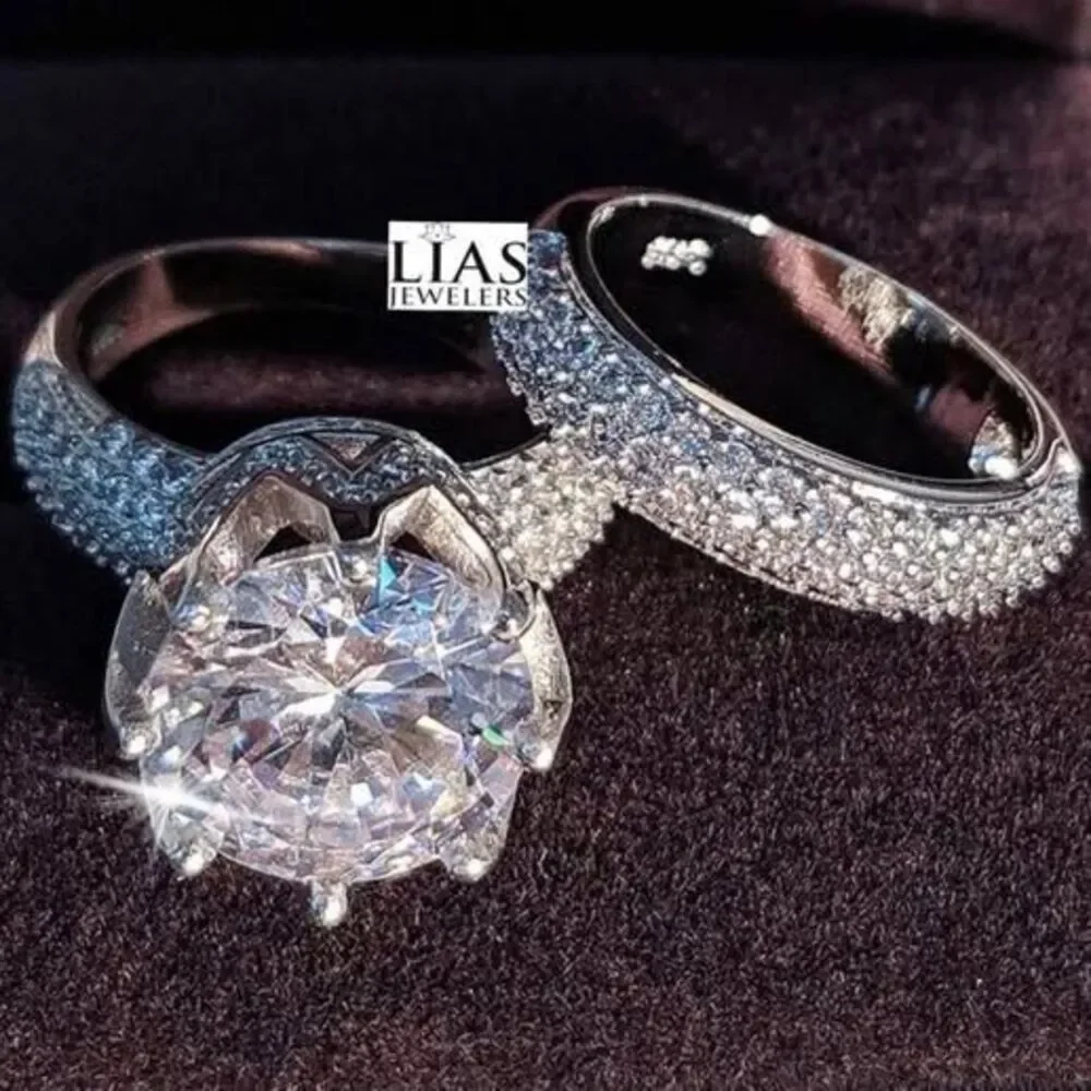 New 18k white gold wedding ring set